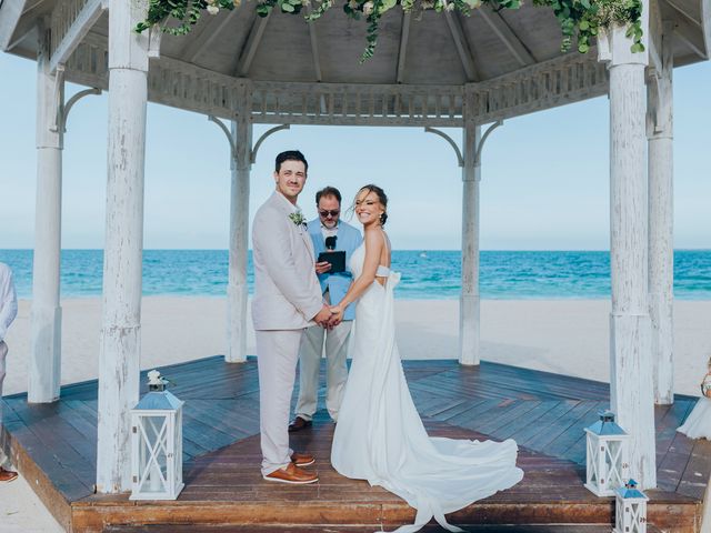 Garrett and Aubry&apos;s Wedding in Cancun, Mexico 28