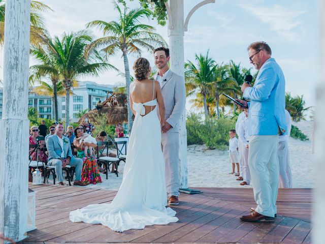 Garrett and Aubry&apos;s Wedding in Cancun, Mexico 31