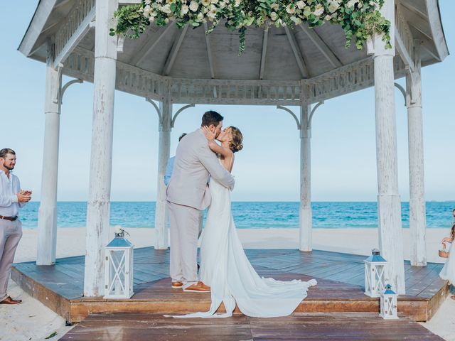Garrett and Aubry&apos;s Wedding in Cancun, Mexico 42