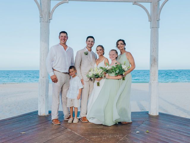 Garrett and Aubry&apos;s Wedding in Cancun, Mexico 50