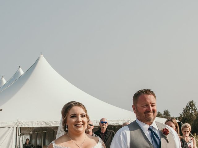 Austin and Melissa&apos;s Wedding in Eldridge, Iowa 16