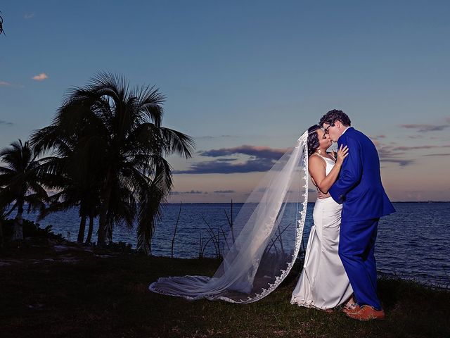 Aaron and Yasmin&apos;s Wedding in Cancun, Mexico 15