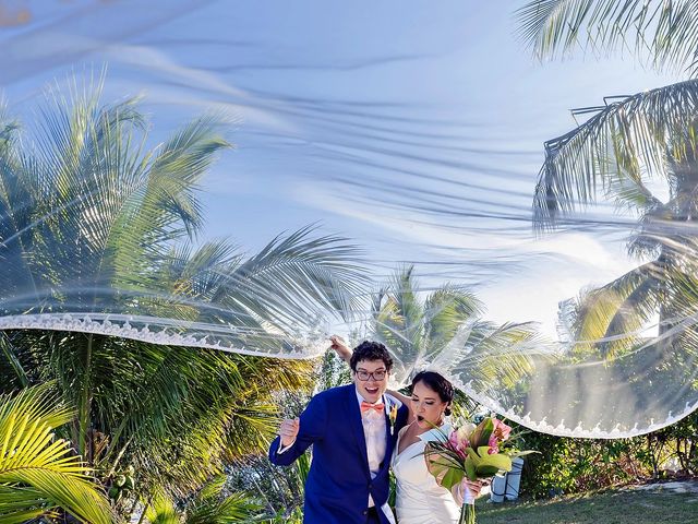Aaron and Yasmin&apos;s Wedding in Cancun, Mexico 26