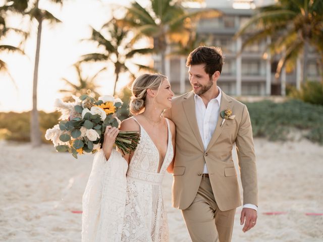 Zachary and Julie&apos;s Wedding in Cancun, Mexico 72