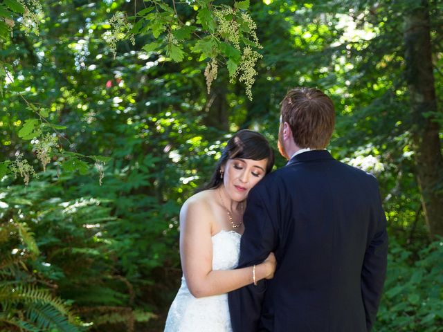 Russ and Elissa&apos;s Wedding in Seattle, Washington 32