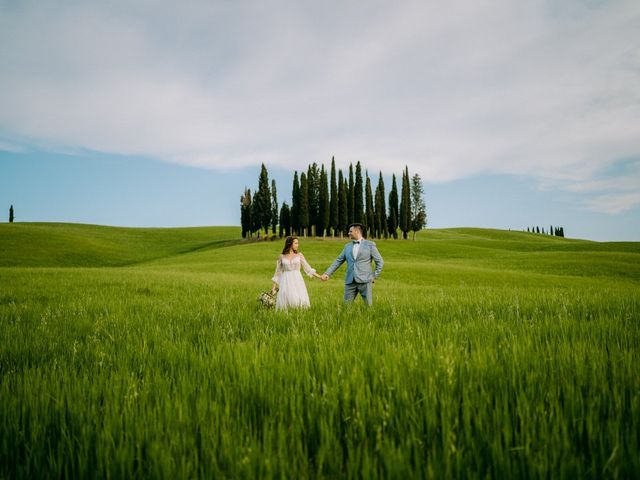 Michal and Iza&apos;s Wedding in Siena, Italy 72