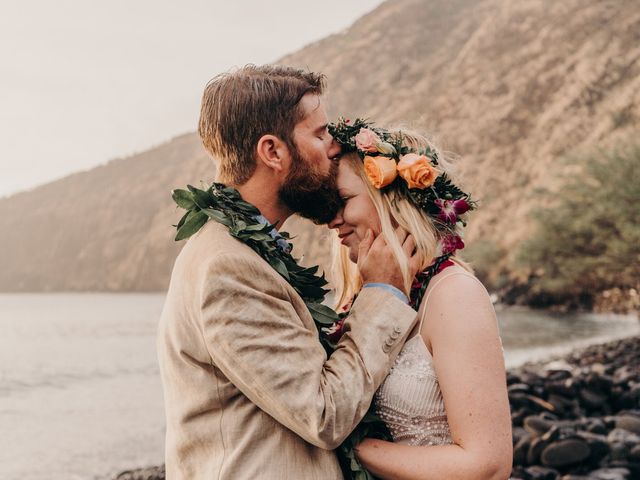 Stephen and Katy&apos;s Wedding in Kealakekua, Hawaii 15