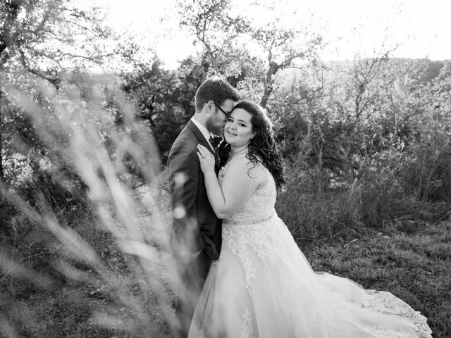 Jonathan and Jennifer&apos;s Wedding in Dripping Springs, Texas 24