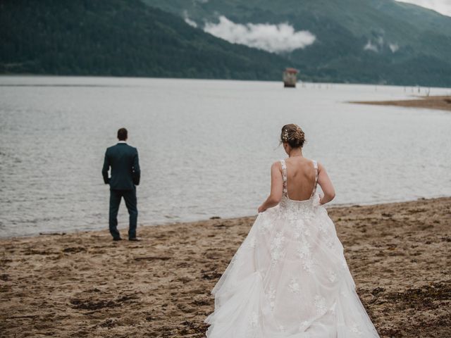 Travis and Beth&apos;s Wedding in Juneau, Alaska 11