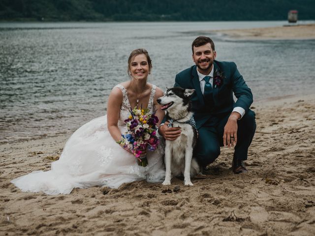 Travis and Beth&apos;s Wedding in Juneau, Alaska 27