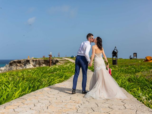 Andrey and Ksenia&apos;s Wedding in Cancun, Mexico 13