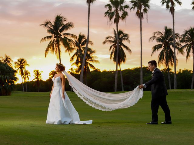 Daniel and Arianna&apos;s Wedding in Miami, Florida 18