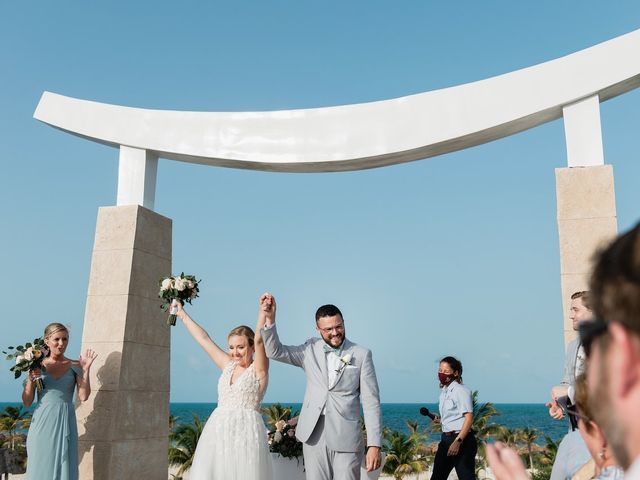 Jessie and Theresa&apos;s Wedding in Cancun, Mexico 31