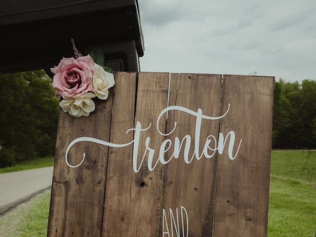 Trenton and Leah&apos;s Wedding in Batesville, Indiana 10