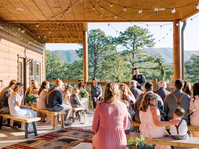 Stephen and Haylee&apos;s Wedding in Pigeon Forge, Tennessee 31