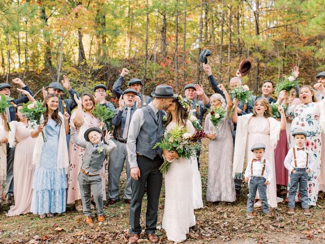 Stephen and Haylee&apos;s Wedding in Pigeon Forge, Tennessee 91