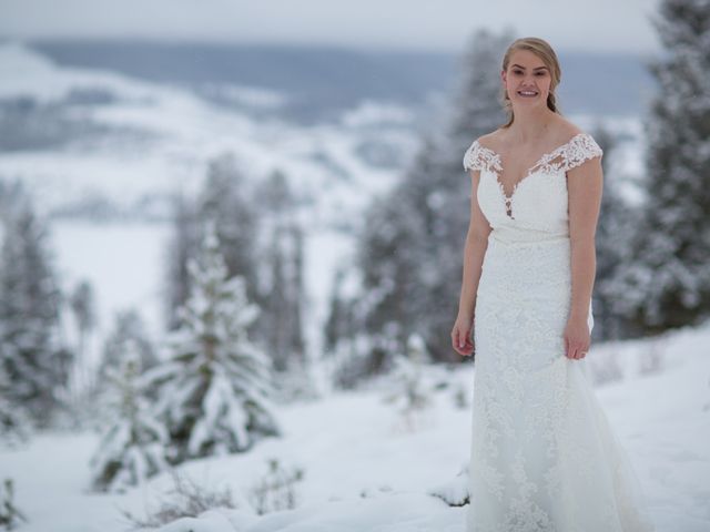 Shelby and Tyler&apos;s Wedding in Silverthorne, Colorado 3