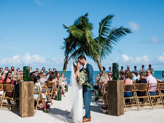 Luke Pfleiderer and Kelsey Pfleiderer&apos;s Wedding in Islamorada, Florida 9
