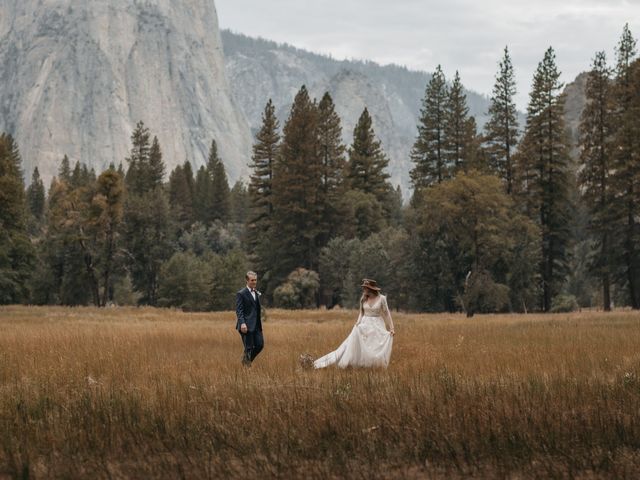 Cat and Eric&apos;s Wedding in Yosemite National Park, California 33