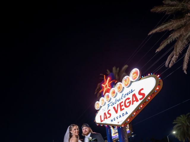 Brandon and Taylor&apos;s Wedding in Las Vegas, Nevada 3