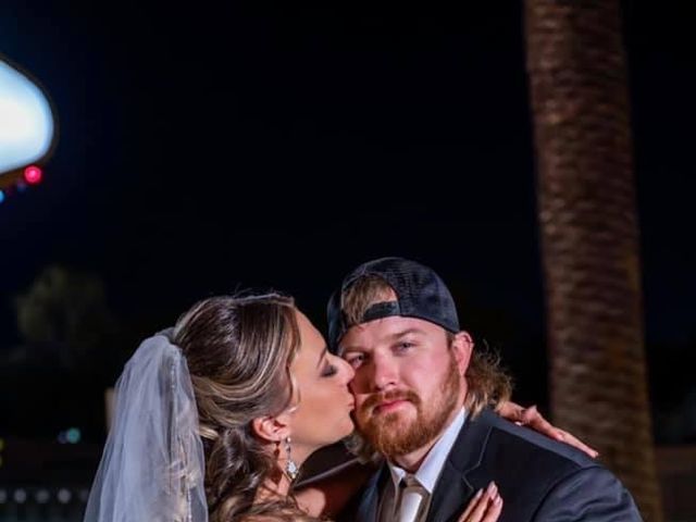 Brandon and Taylor&apos;s Wedding in Las Vegas, Nevada 5