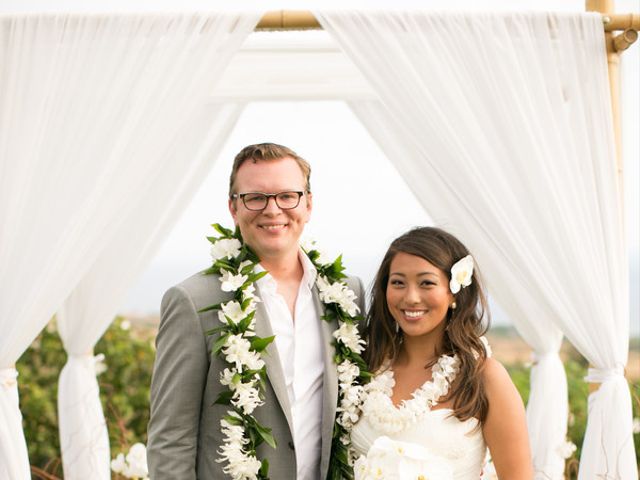 Evelyn and Neil&apos;s Wedding in Lahaina, Hawaii 13