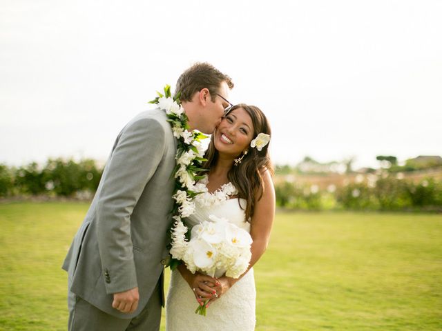 Evelyn and Neil&apos;s Wedding in Lahaina, Hawaii 16
