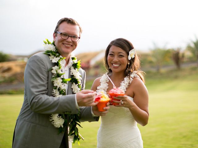 Evelyn and Neil&apos;s Wedding in Lahaina, Hawaii 23