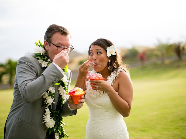 Evelyn and Neil&apos;s Wedding in Lahaina, Hawaii 24