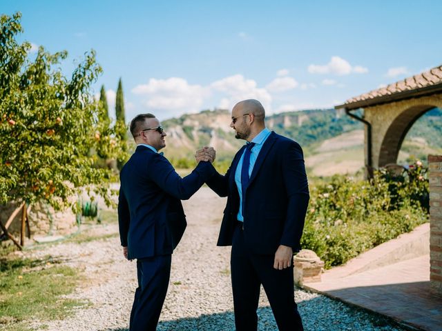 Manuel and Sonja&apos;s Wedding in Volterra, Italy 24