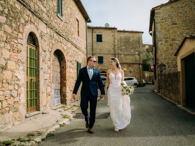 Manuel and Sonja&apos;s Wedding in Volterra, Italy 62