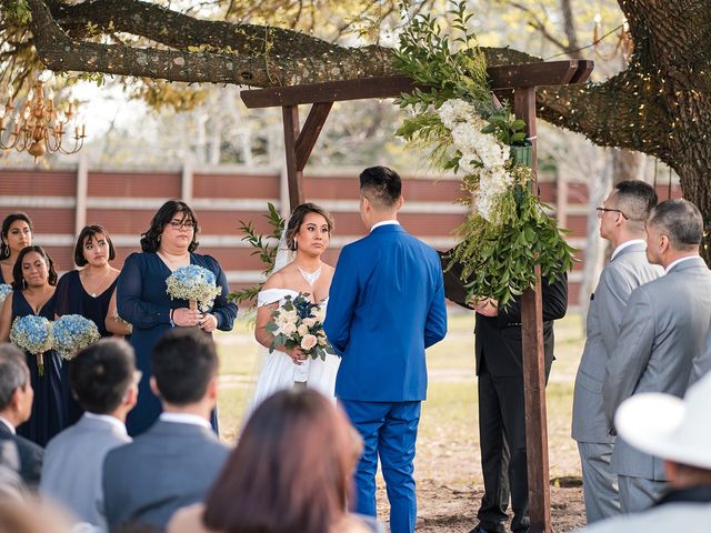 Mayra and Ryan&apos;s Wedding in Tomball, Texas 6