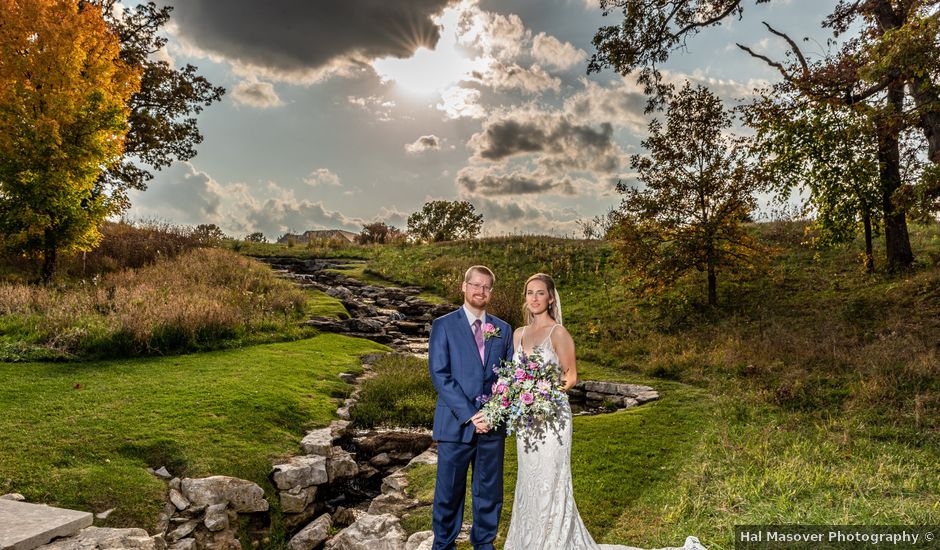 Sara and Bryan's Wedding in Burlington, Iowa
