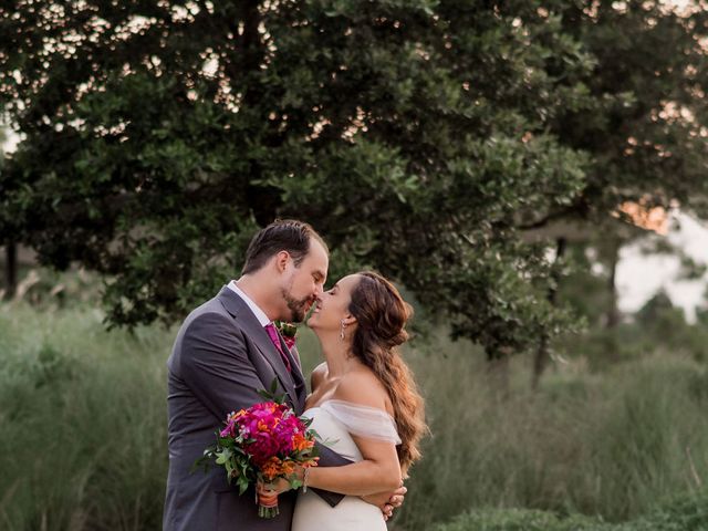 Rodrigo and Ursula &apos;s Wedding in Cypress, Texas 16