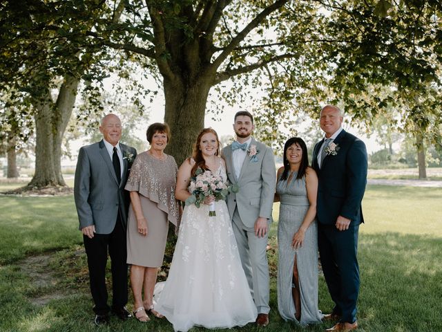 Nate and Hannah&apos;s Wedding in Wakarusa, Indiana 14