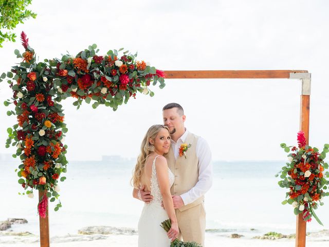 Nick and Katie&apos;s Wedding in Cancun, Mexico 4