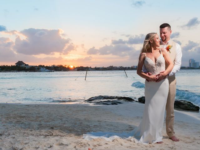 Nick and Katie&apos;s Wedding in Cancun, Mexico 37
