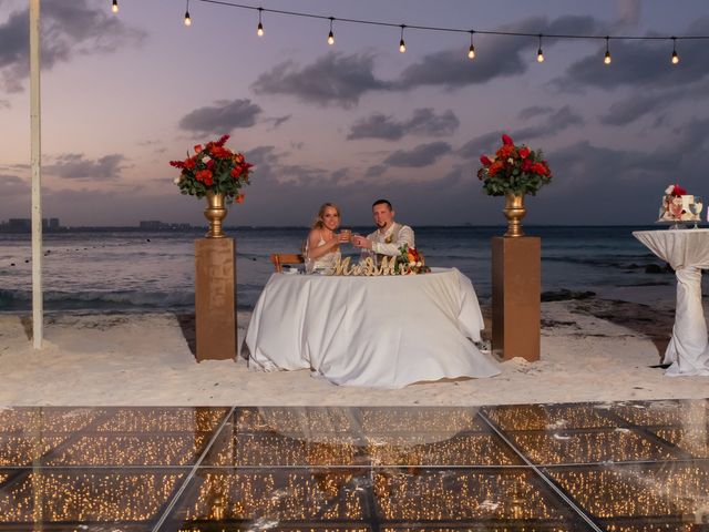 Nick and Katie&apos;s Wedding in Cancun, Mexico 38