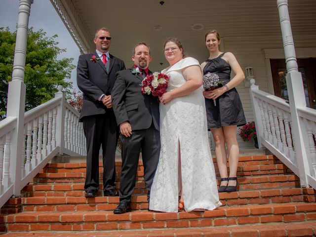 Beth and Matt&apos;s Wedding in Wilmot, Ohio 12