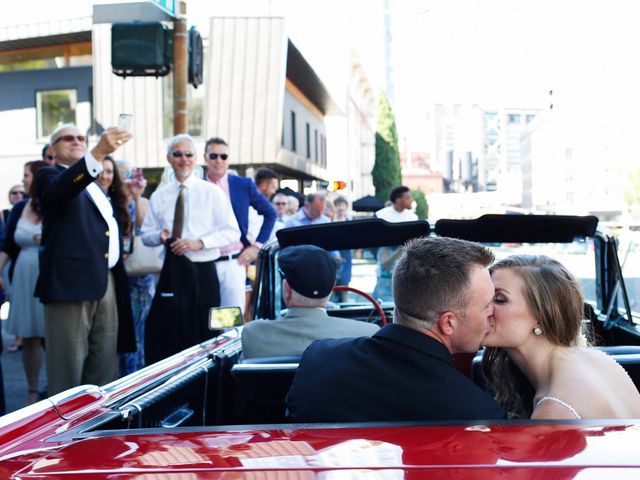 Molly and Levy&apos;s Wedding in Portland, Oregon 10