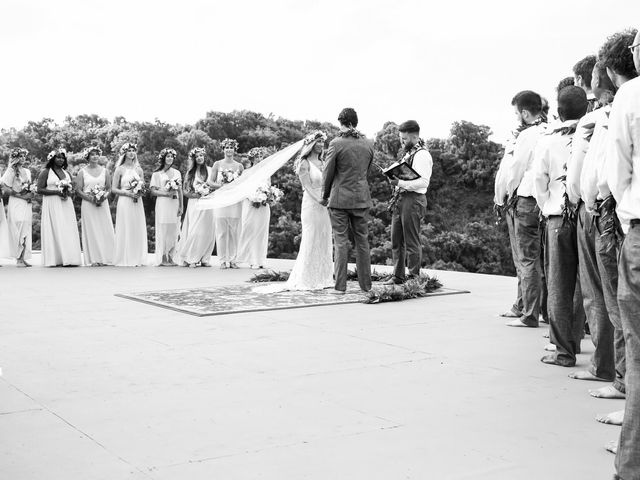 Derek and Christian&apos;s Wedding in Kilauea, Hawaii 16