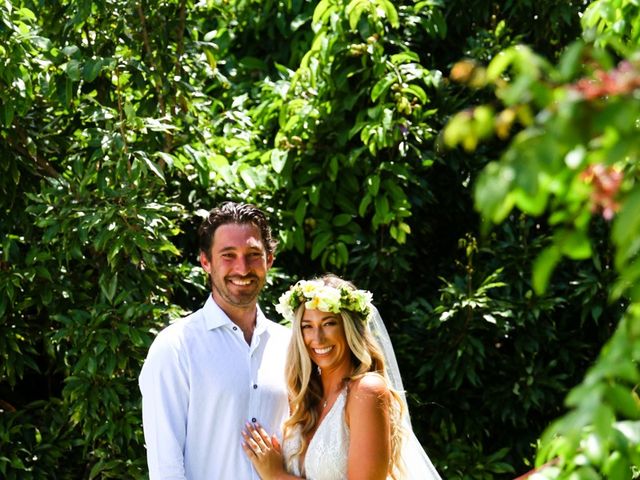 Derek and Christian&apos;s Wedding in Kilauea, Hawaii 11