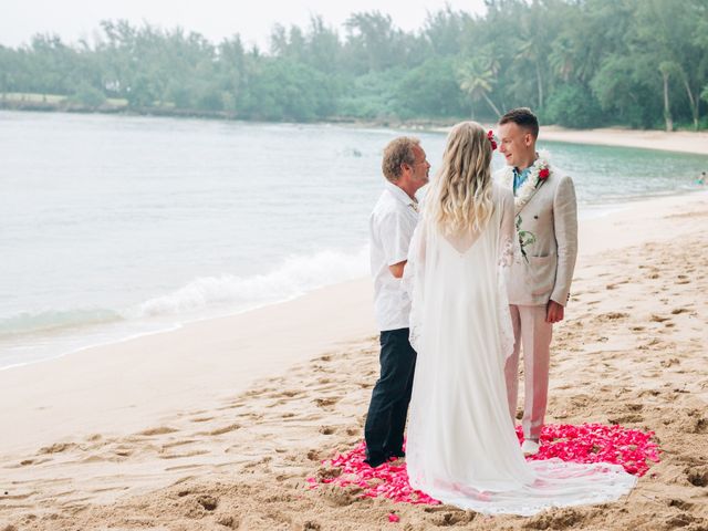 Christopher and Melissa&apos;s Wedding in Honolulu, Hawaii 5