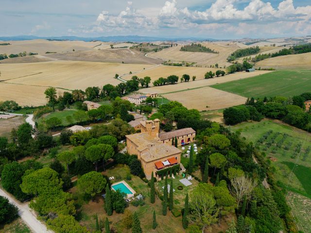 Jacques and Maria&apos;s Wedding in Tuscany, Italy 3