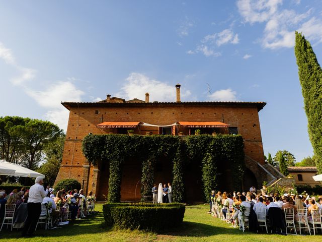 Jacques and Maria&apos;s Wedding in Tuscany, Italy 23