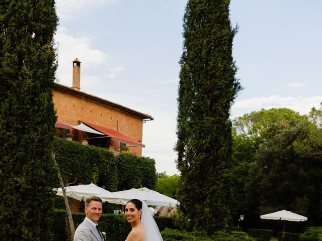 Jacques and Maria&apos;s Wedding in Tuscany, Italy 39