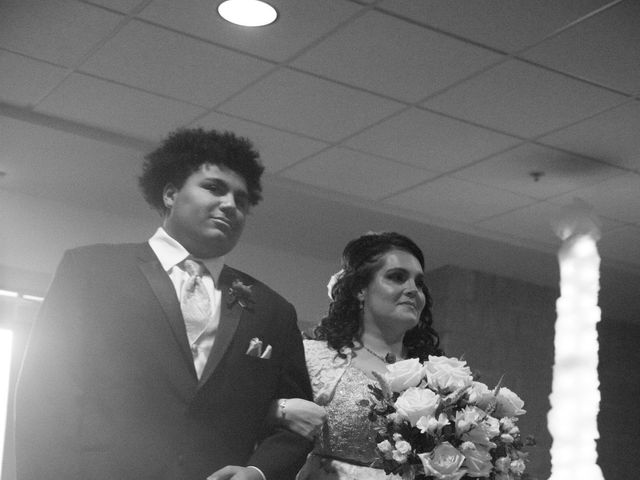 Tiffany and Charles&apos;s Wedding in Flint, Michigan 5