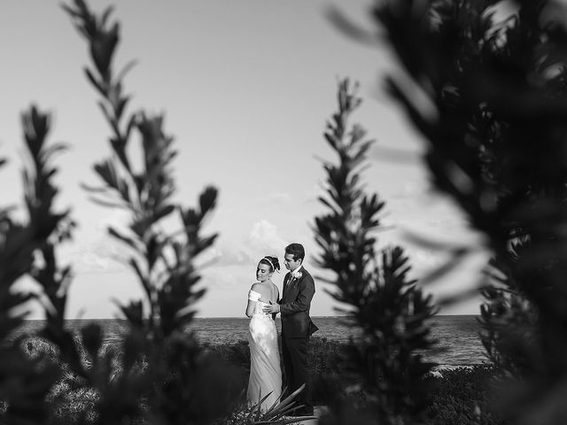 Arturo and Melanie&apos;s Wedding in Cancun, Mexico 36