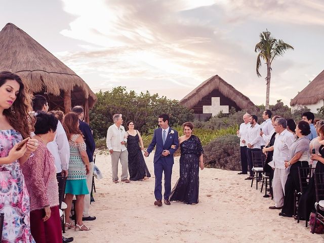 Arturo and Melanie&apos;s Wedding in Cancun, Mexico 41