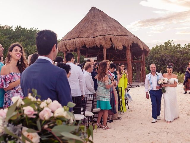 Arturo and Melanie&apos;s Wedding in Cancun, Mexico 42
